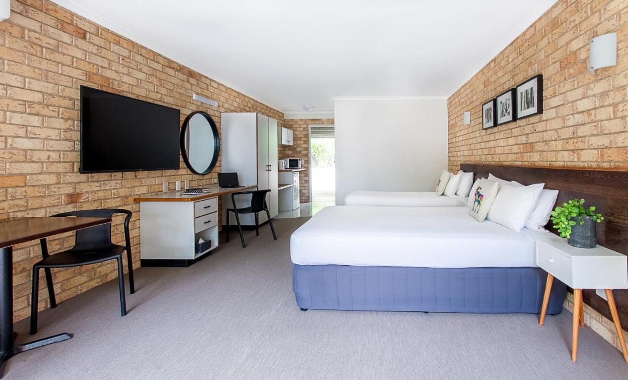 Sunshine Coast Motor Lodge Woombye Exteriör bild