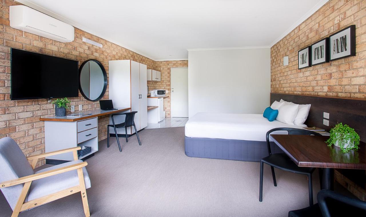 Sunshine Coast Motor Lodge Woombye Exteriör bild