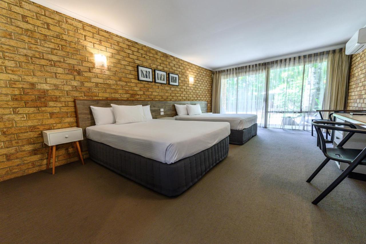 Sunshine Coast Motor Lodge Woombye Exteriör bild